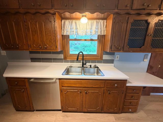 2597 Southlawn Drive, Maplewood, MN 55109
