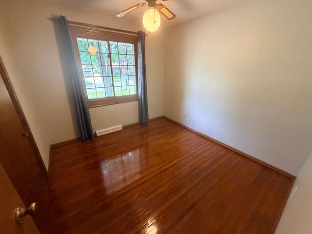 2597 Southlawn Drive, Maplewood, MN 55109