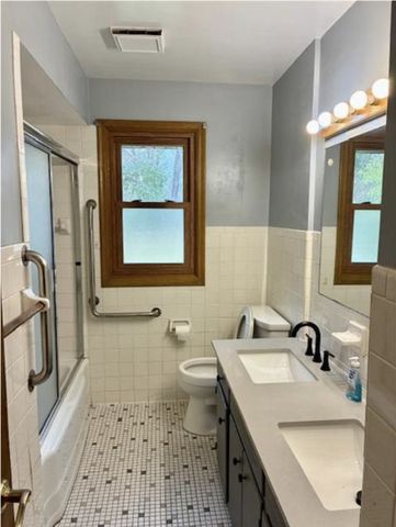 2597 Southlawn Drive, Maplewood, MN 55109