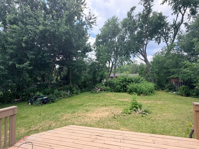 2597 Southlawn Drive, Maplewood, MN 55109