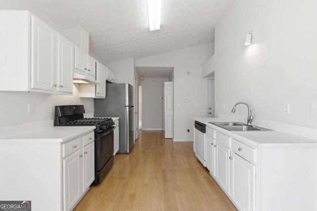 2524 Camrey Court, Lawrenceville, GA 30044