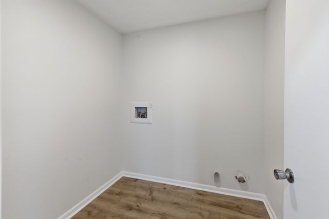 124 Country Club Dr, Hendersonville, TN 37075