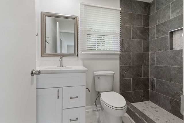 124 Country Club Dr, Hendersonville, TN 37075