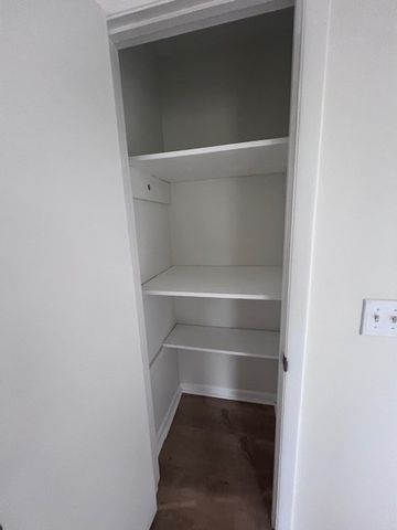 124 Country Club Dr, Hendersonville, TN 37075