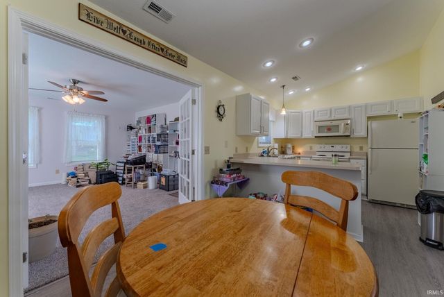 20 Cobblestone Boulevard, Gas City, IN 46933