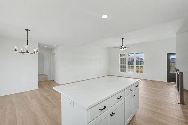 204 De Rosa Drive, Johnstown, OH 43031