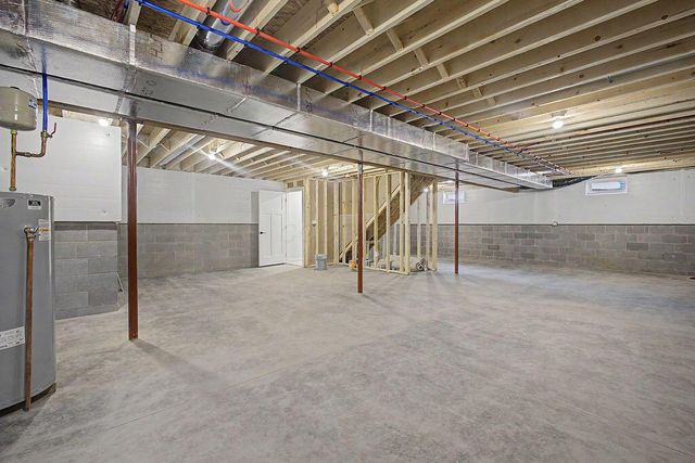 204 De Rosa Drive, Johnstown, OH 43031
