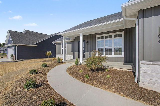 204 De Rosa Drive, Johnstown, OH 43031