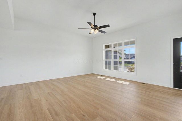 204 De Rosa Drive, Johnstown, OH 43031