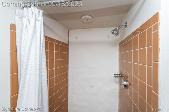 32478 Washington Street, Livonia, MI 48150