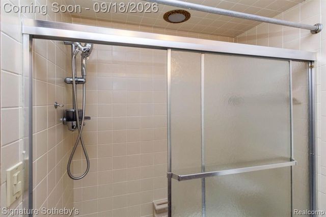 32478 Washington Street, Livonia, MI 48150