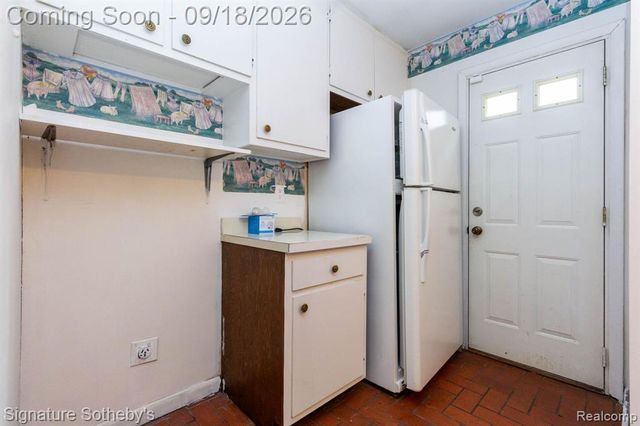 32478 Washington Street, Livonia, MI 48150
