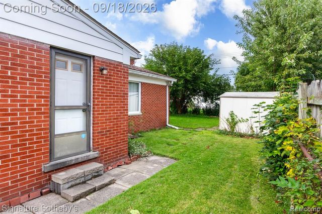 32478 Washington Street, Livonia, MI 48150