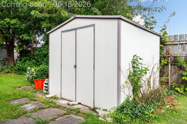 32478 Washington Street, Livonia, MI 48150