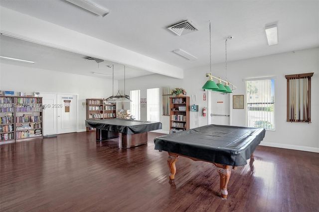 2811 Somerset Dr 405, Lauderdale Lakes, FL 33311