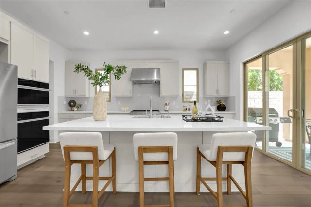 212 Sutters Mill, Irvine, CA 92602