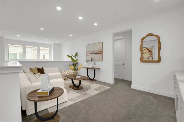 212 Sutters Mill, Irvine, CA 92602
