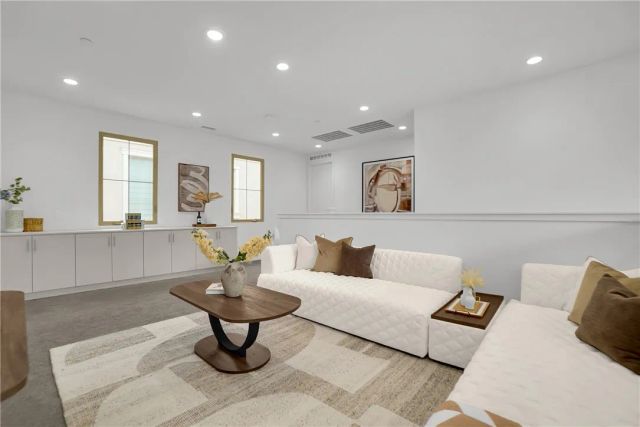 212 Sutters Mill, Irvine, CA 92602
