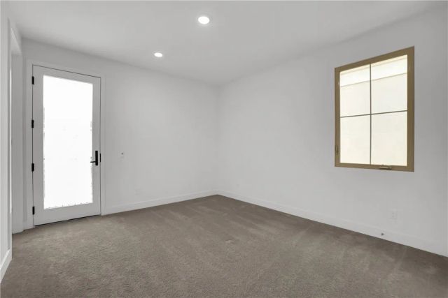 212 Sutters Mill, Irvine, CA 92602