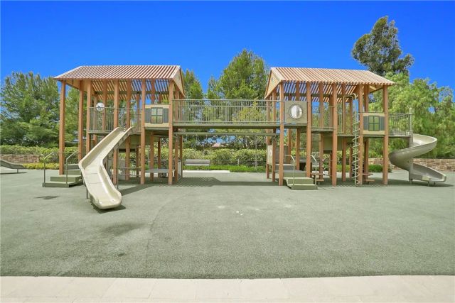 212 Sutters Mill, Irvine, CA 92602
