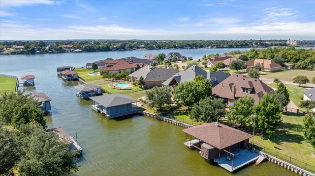 1014 Sunset Bay Court, Granbury, TX 76048