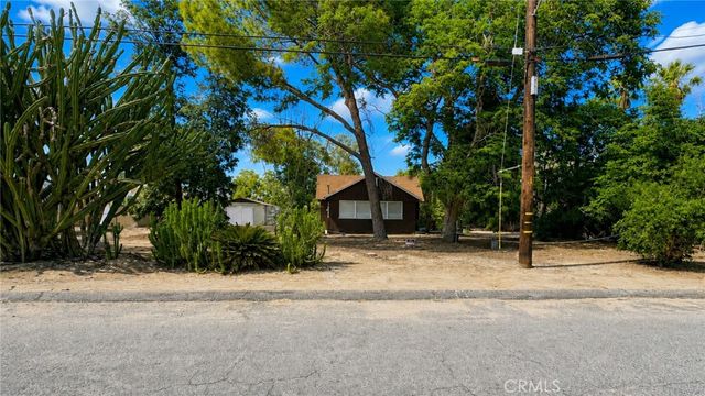 11139 Laurel, Bloomington, CA 92316