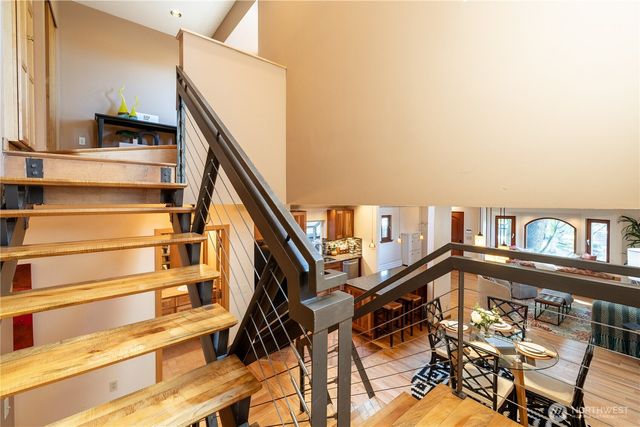 1614 32nd Avenue, Seattle, WA 98122