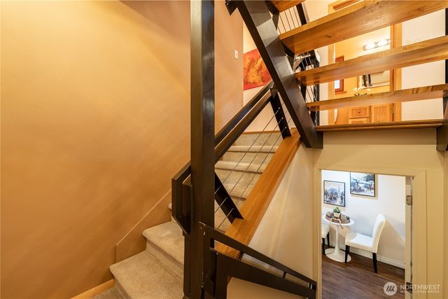 1614 32nd Avenue, Seattle, WA 98122