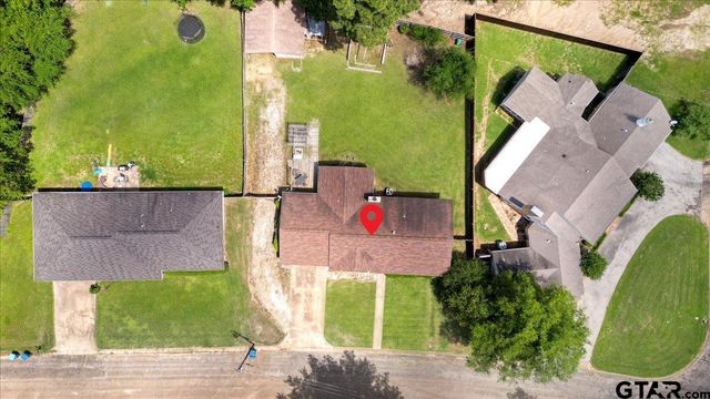 303 Westwood Dr, Troup, TX 75789