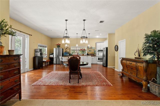 4270 SE 193rd Place, Yankeetown, FL 34498