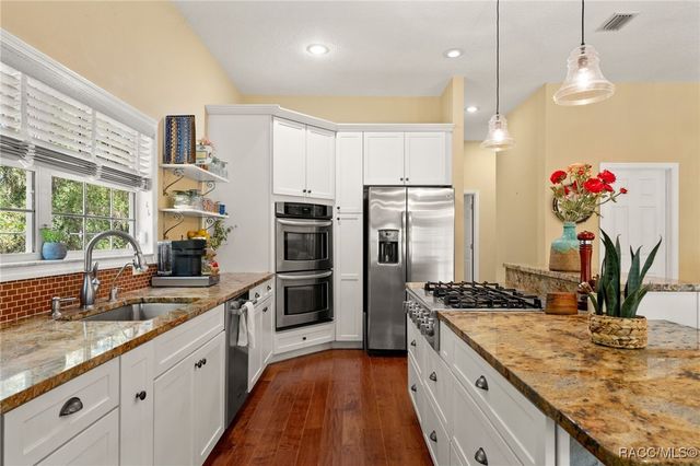 4270 SE 193rd Place, Yankeetown, FL 34498