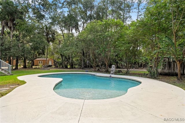 4270 SE 193rd Place, Yankeetown, FL 34498