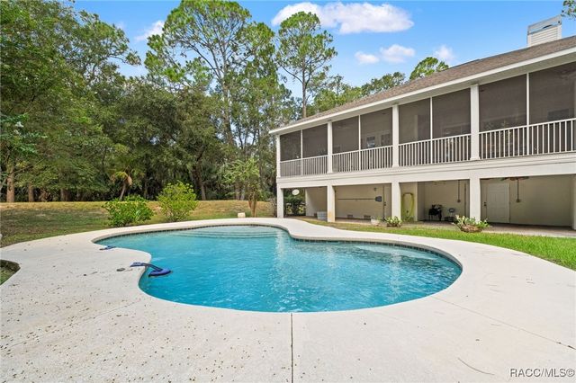 4270 SE 193rd Place, Yankeetown, FL 34498