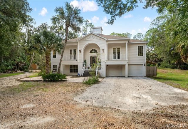 4270 SE 193rd Place, Yankeetown, FL 34498
