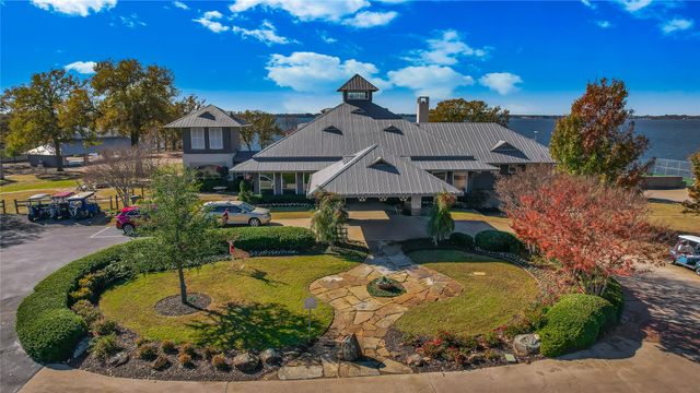 223 Colonial Drive, Mabank, TX 75156