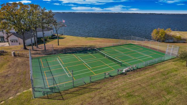223 Colonial Drive, Mabank, TX 75156