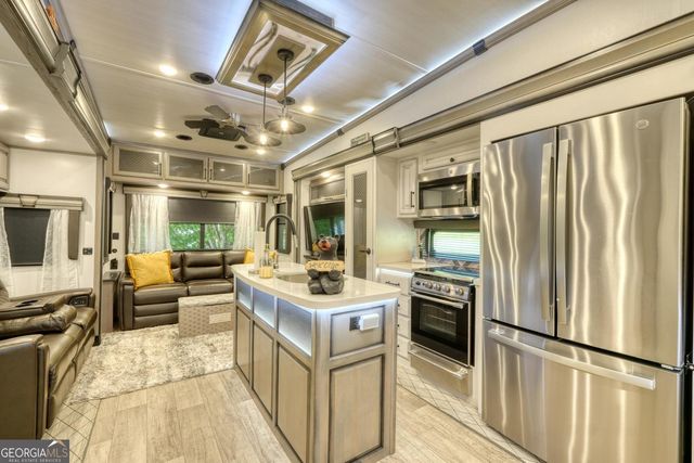 132 Heavenly Drive, Blairsville, GA 30512