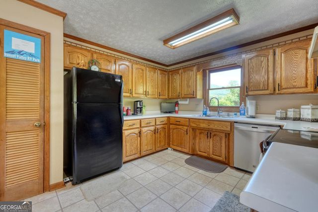 132 Heavenly Drive, Blairsville, GA 30512