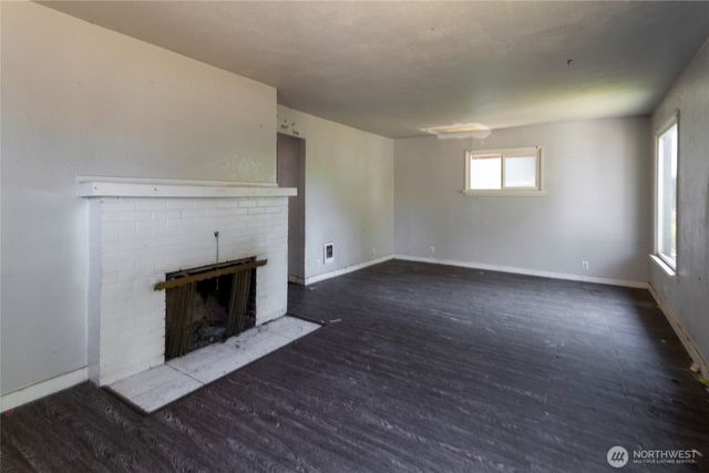 949 S Ridgewood Avenue, Tacoma, WA 98405