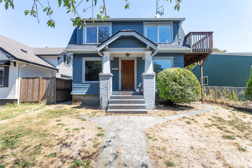 949 S Ridgewood Avenue, Tacoma, WA 98405