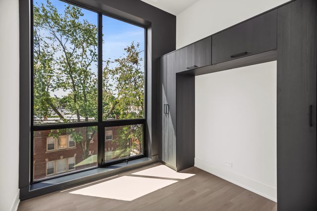 6556 S Minerva Avenue 1N, Chicago, IL 60637