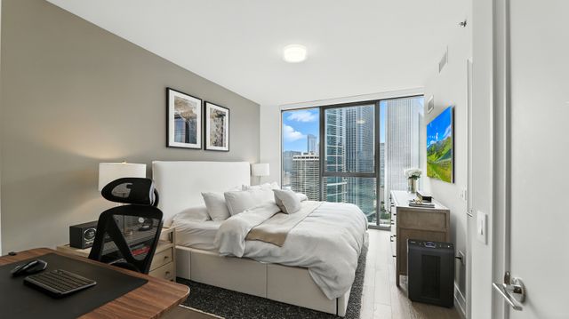 211 N Harbor Drive 3605, Chicago, IL 60601