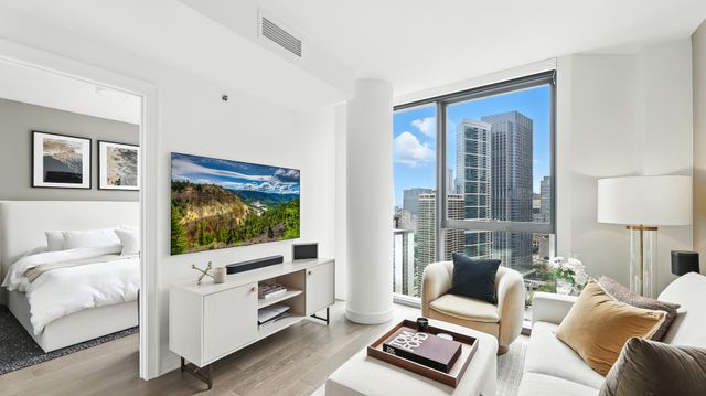 211 N Harbor Drive 3605, Chicago, IL 60601