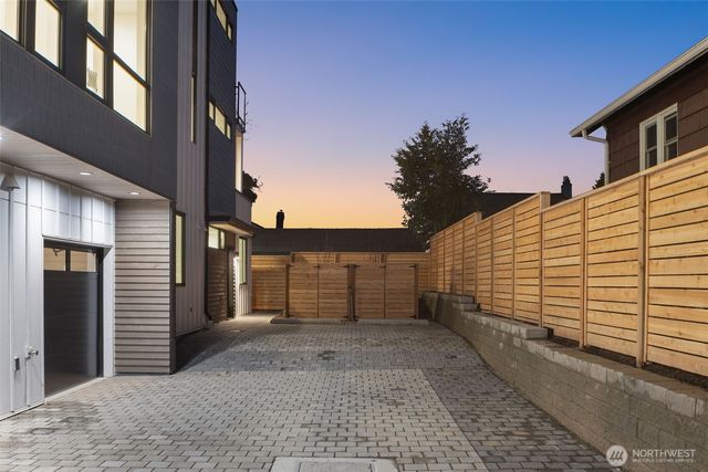 4406 B 50th Avenue S, Seattle, WA 98118