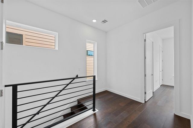 6821 Wolfcreek PASS 2, Austin, TX 78749