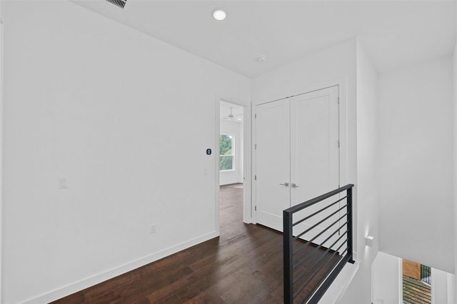 6821 Wolfcreek PASS 2, Austin, TX 78749