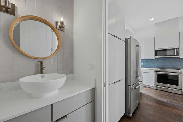 6821 Wolfcreek PASS 2, Austin, TX 78749