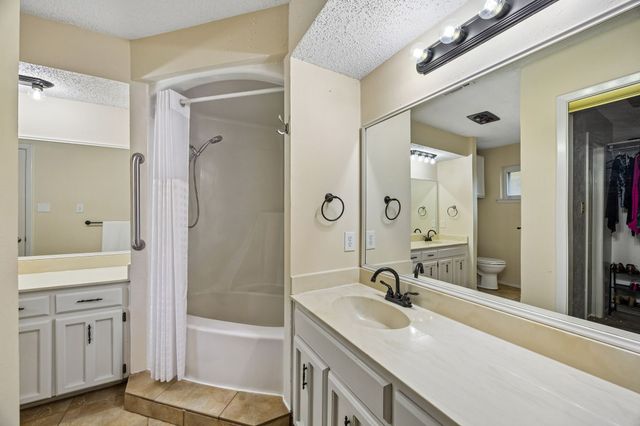 1501 Schumac Lane, Bedford, TX 76022