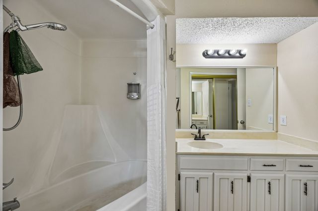 1501 Schumac Lane, Bedford, TX 76022