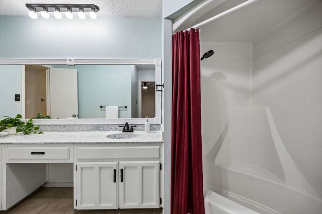 1501 Schumac Lane, Bedford, TX 76022